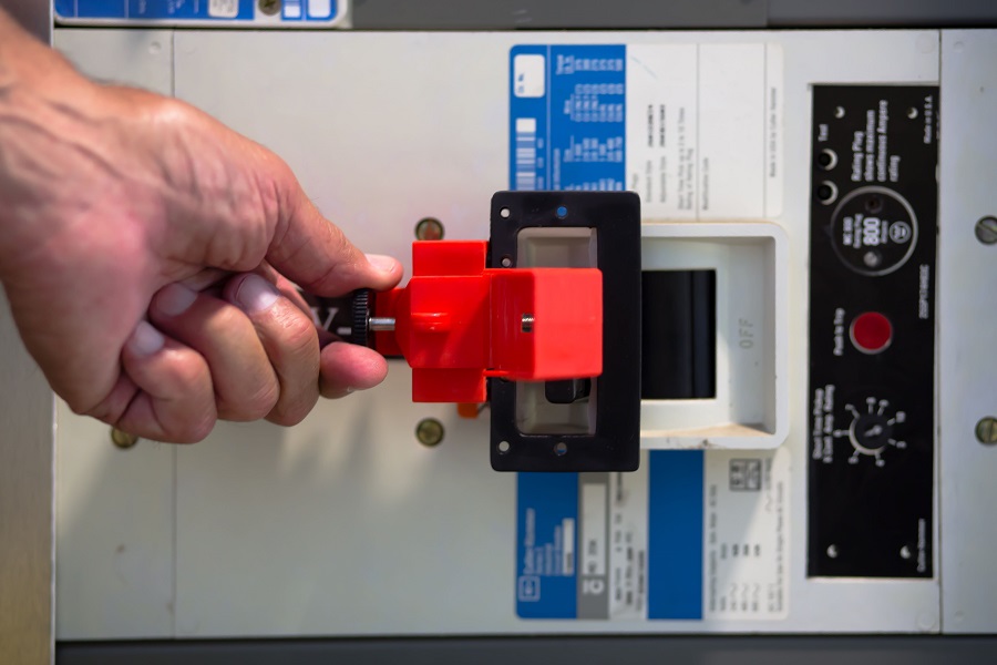 Oversized Breaker Lockout, 480/600V, Switches