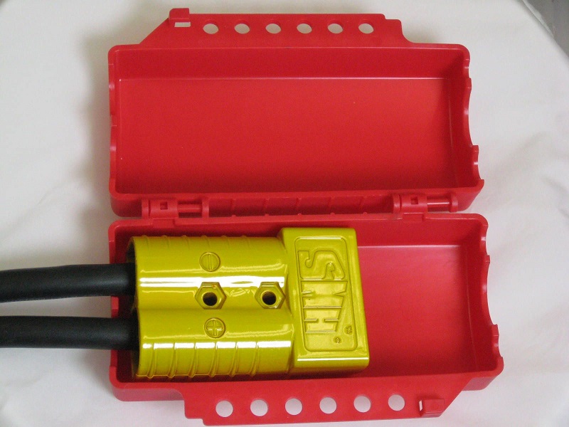Universal Forklift, Plug, Valve Lockout