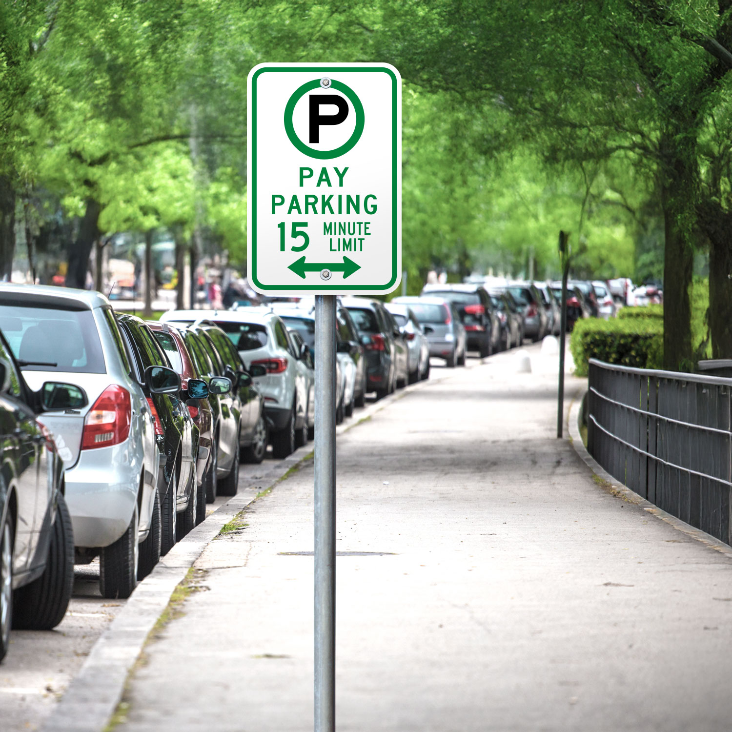 Pay Parking 15 Minute Limit Double-Arrow Sign