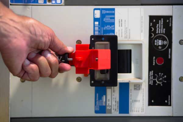 Oversized Breaker Lockout, 480/600V, Switches