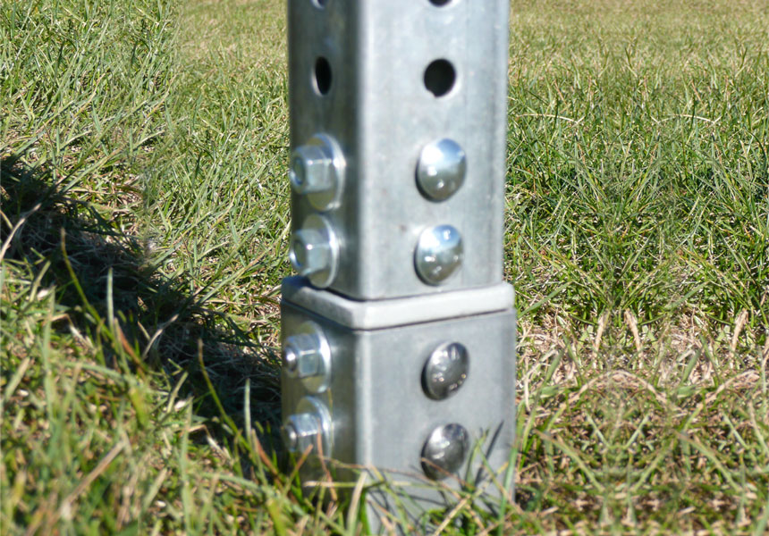 Detailed view of the square post breakaway coupler